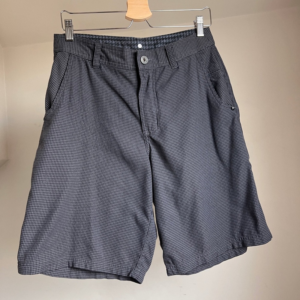 Vintage Y2K Lululemon Houndstooth‎ Long Bermuda Board Shorts Gray Size 32